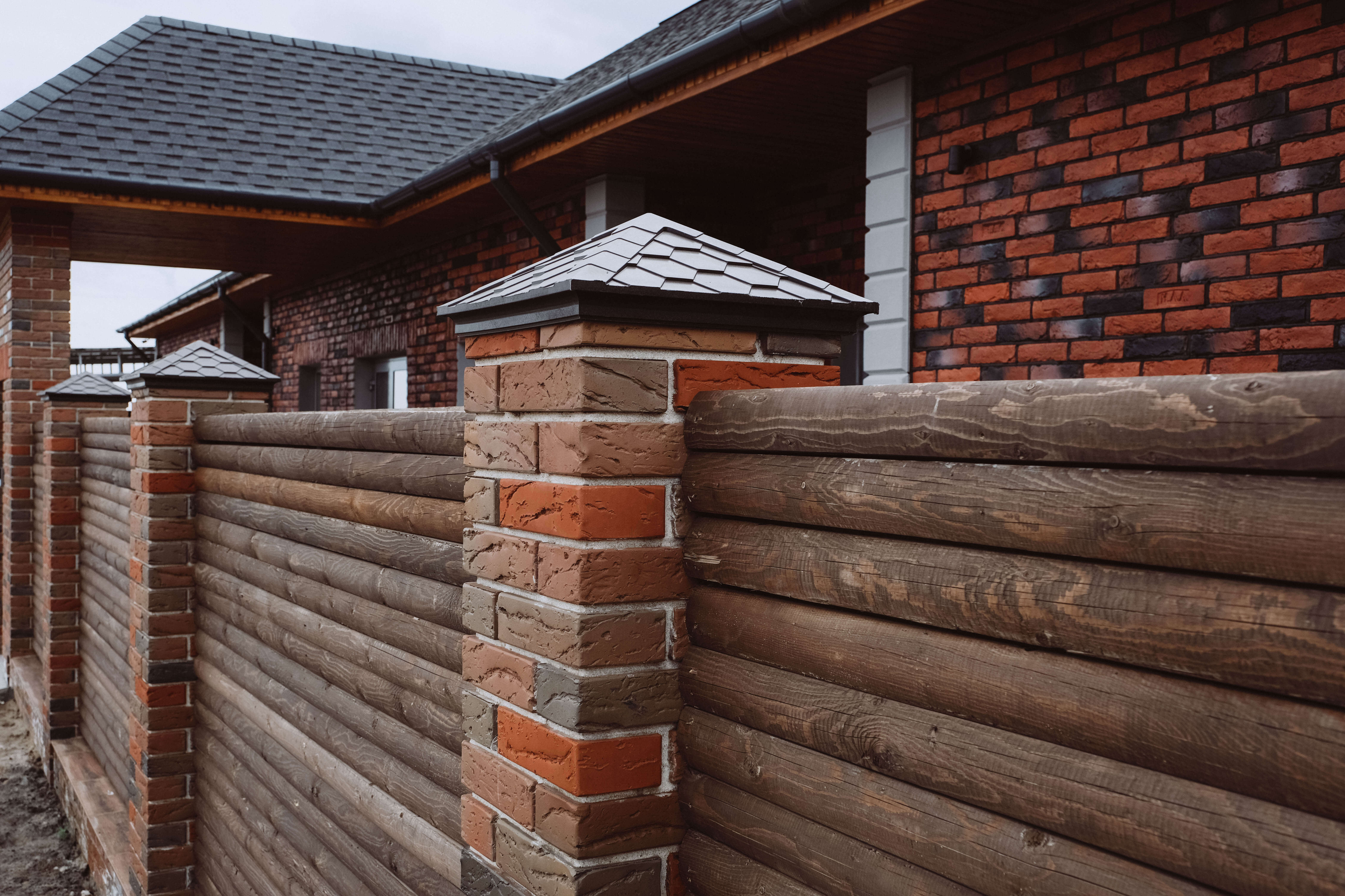 Колпак Zking Эверест Коричневый на столб 1.5х1.5 кирпича (390х390мм) в Донецке фото